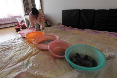 北票楼上漏水，住户失联，小区没物管，业主维权难！律师来支招……